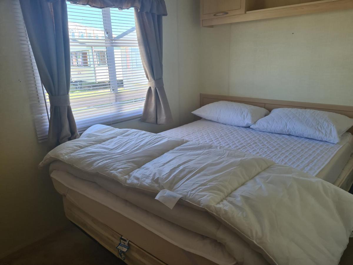 Apartment 8 Berth Coral