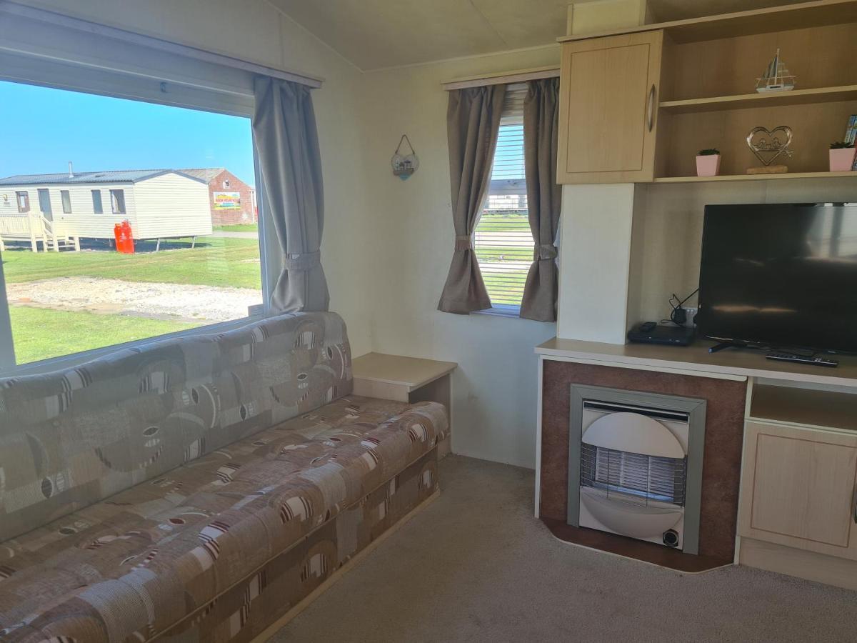 8 Berth Coral